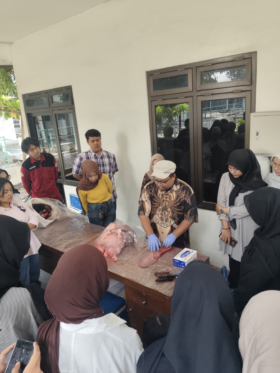 Pembekalan Petugas Pemantauan Pemotongan Hewan Kurban di Luar Rumah Potong Hewan
